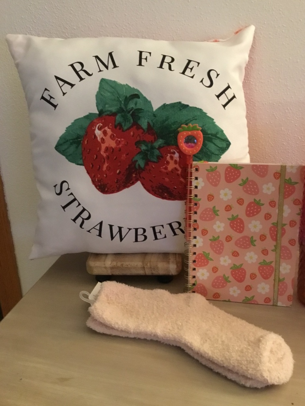 Strawberry Collection 11 Piece - Picture 2 of 4